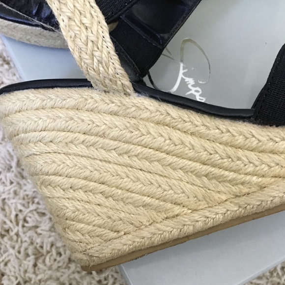 Wedge sandals Sz 8 US really cute - Picture 2 of 7